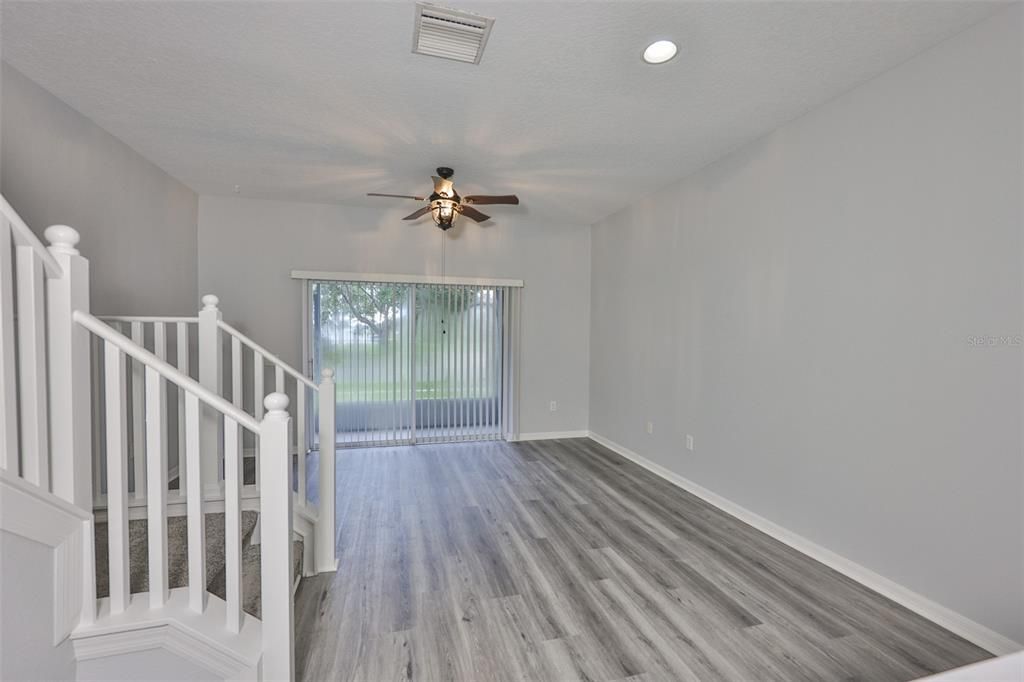 На продажу: $225,000 (2 спален, 2 ванн, 1360 Квадратных фут)