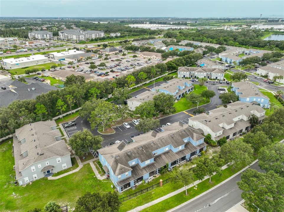 На продажу: $225,000 (2 спален, 2 ванн, 1360 Квадратных фут)