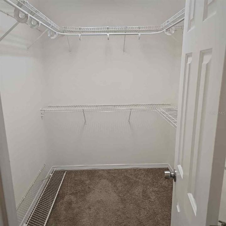 Под контрактом: $297,900 (3 спален, 2 ванн, 1785 Квадратных фут)