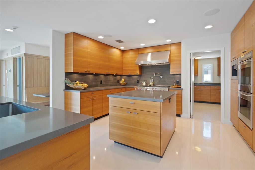 For Sale: $5,950,000 (4 beds, 4 baths, 4353 Square Feet)