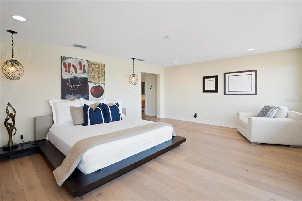 For Sale: $5,950,000 (4 beds, 4 baths, 4353 Square Feet)