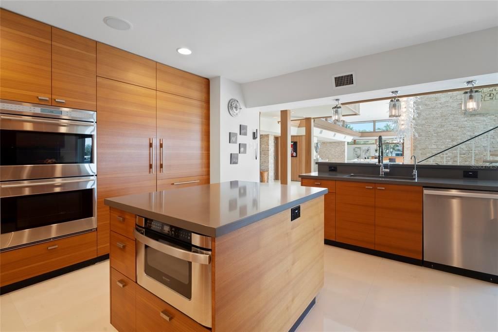 For Sale: $5,950,000 (4 beds, 4 baths, 4353 Square Feet)