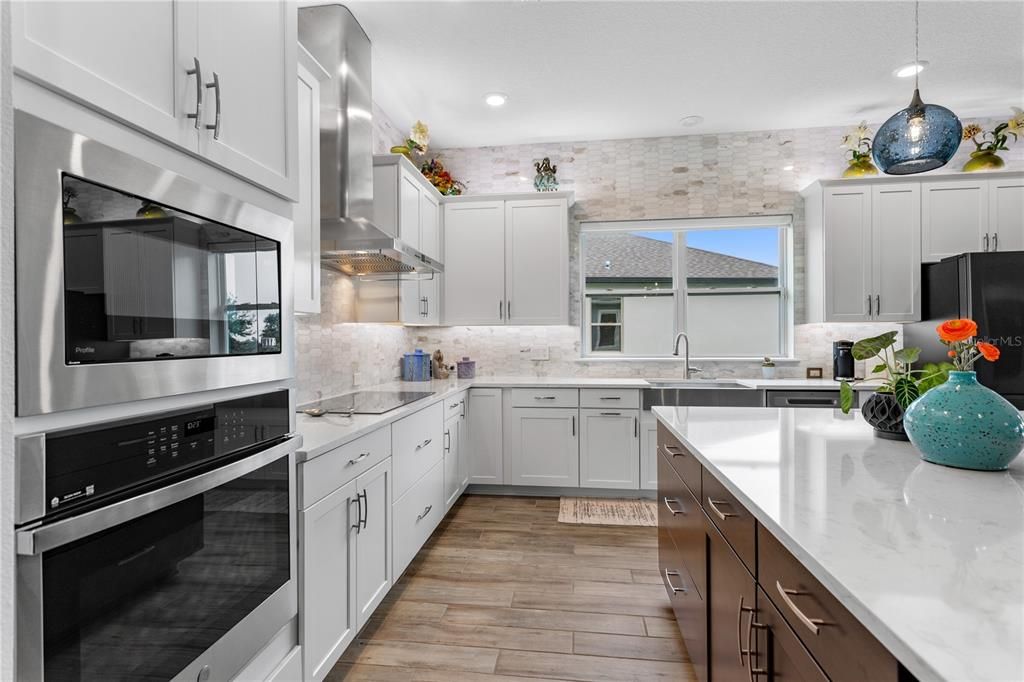 待售: $1,559,000 (4 贝兹, 4 浴室, 3807 平方英尺)