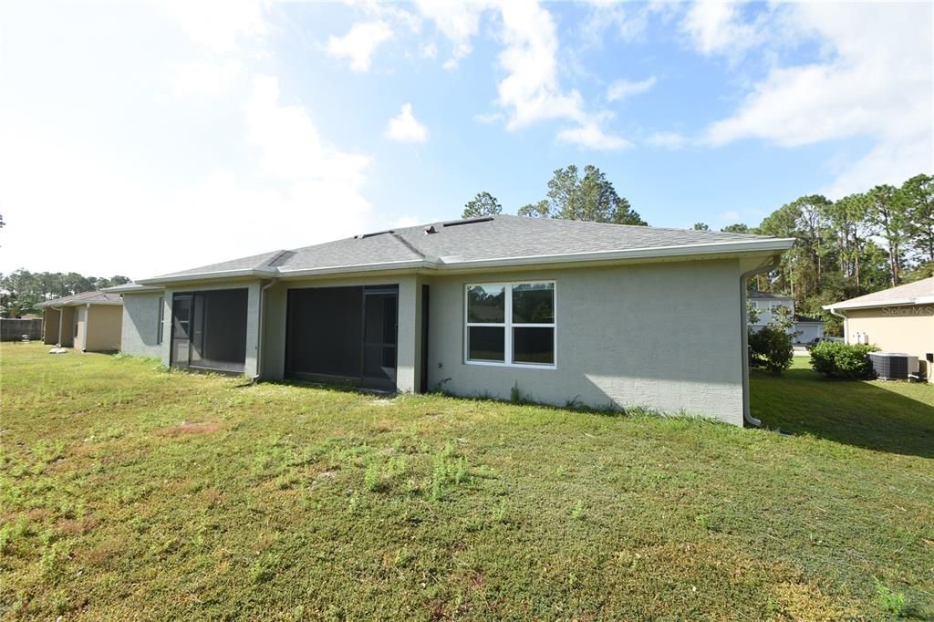 В аренду: $1,650 (3 спален, 2 ванн, 1211 Квадратных фут)