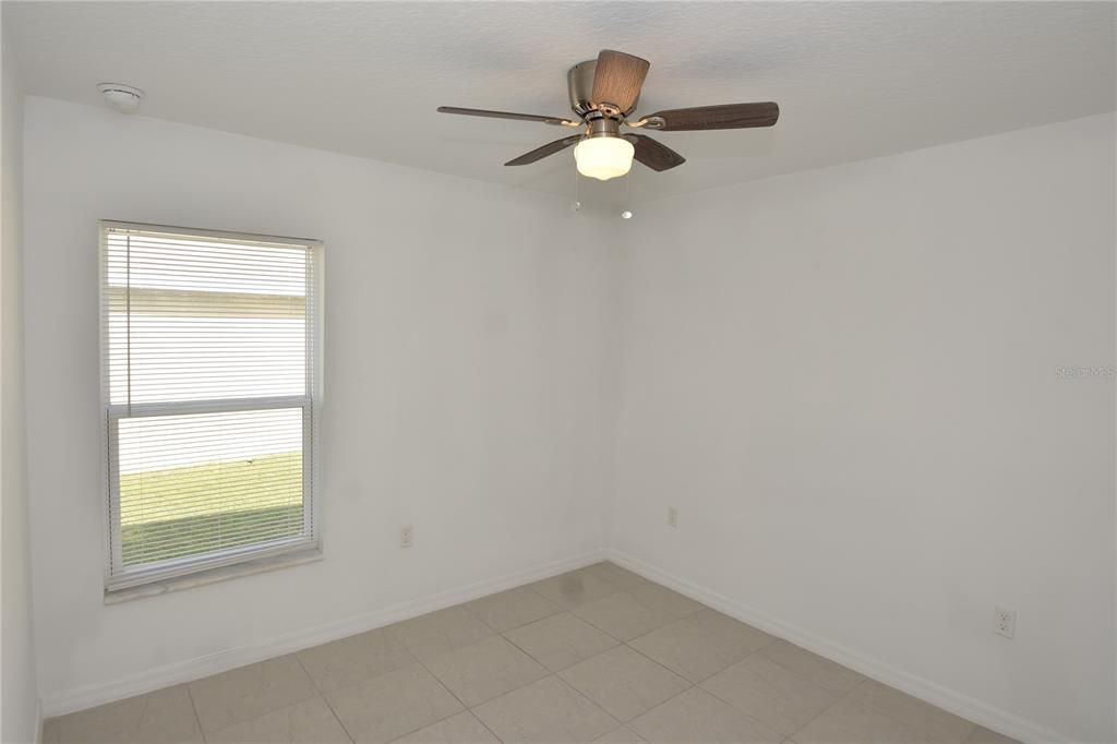 В аренду: $1,650 (3 спален, 2 ванн, 1211 Квадратных фут)