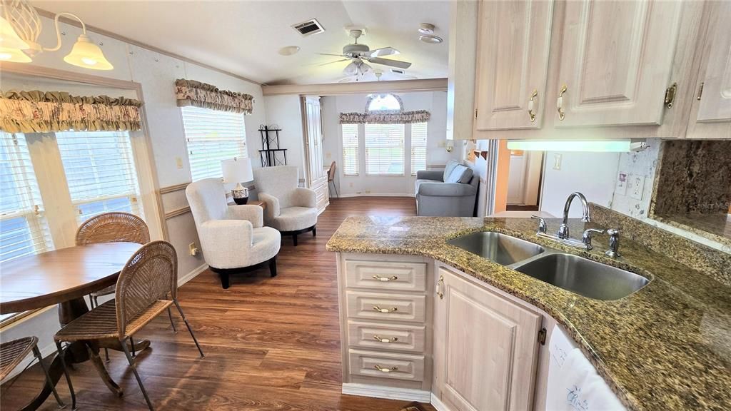 En Venta: $99,900 (1 camas, 1 baños, 811 Pies cuadrados)