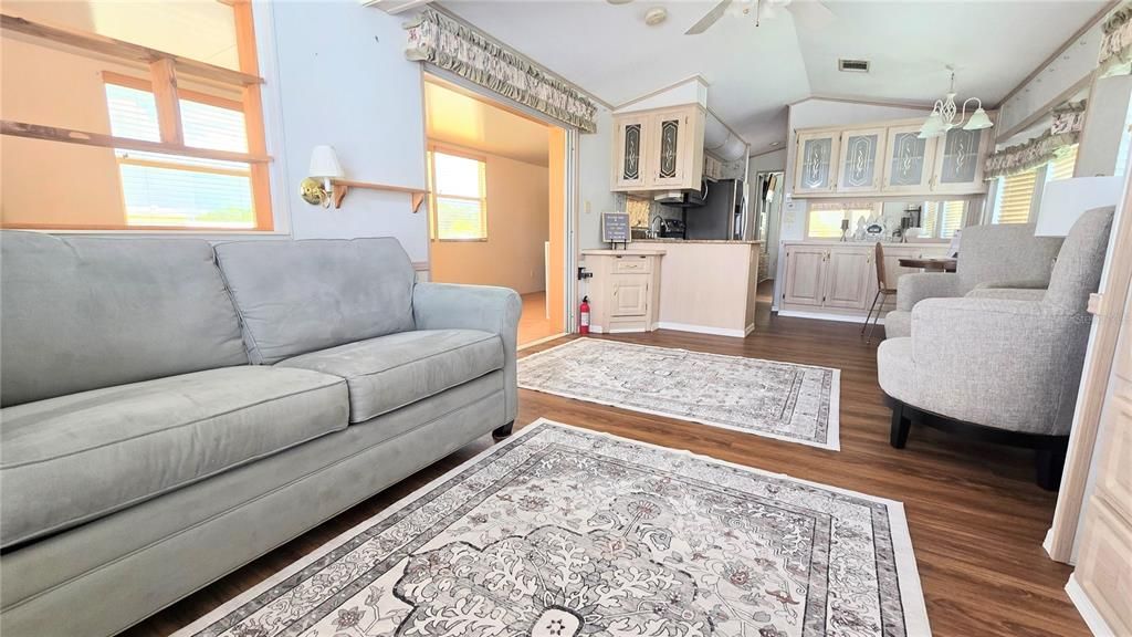 En Venta: $99,900 (1 camas, 1 baños, 811 Pies cuadrados)