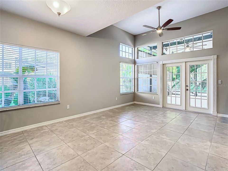 На продажу: $425,000 (3 спален, 2 ванн, 1929 Квадратных фут)