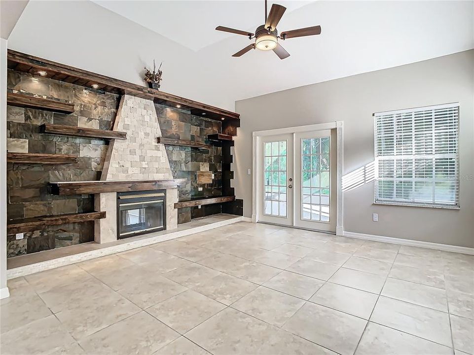 На продажу: $425,000 (3 спален, 2 ванн, 1929 Квадратных фут)