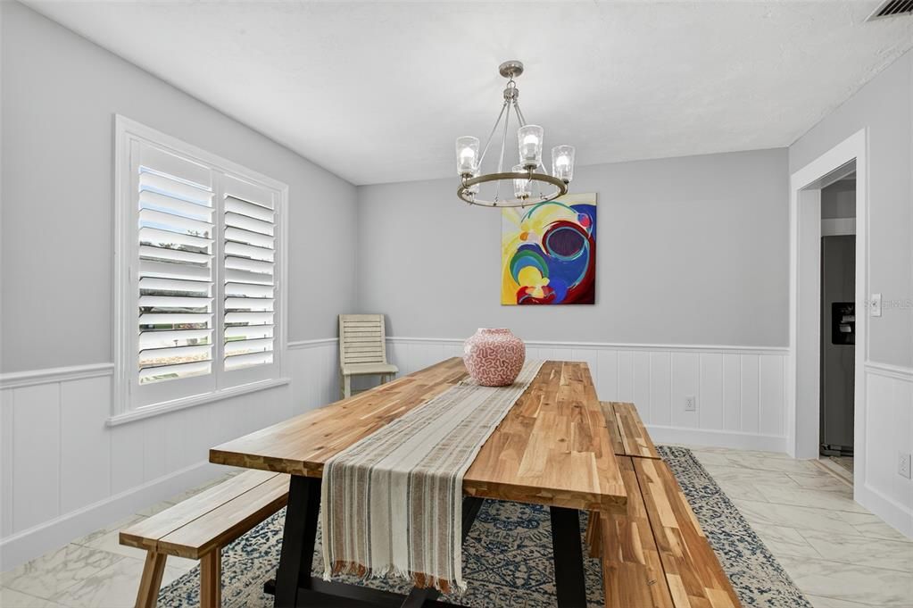 待售: $599,900 (5 贝兹, 3 浴室, 3041 平方英尺)