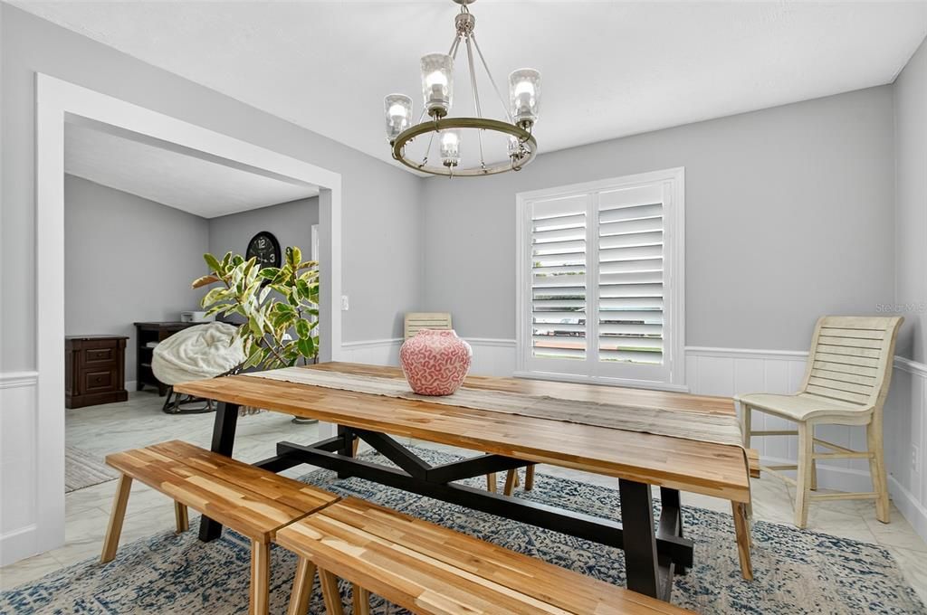 待售: $599,900 (5 贝兹, 3 浴室, 3041 平方英尺)