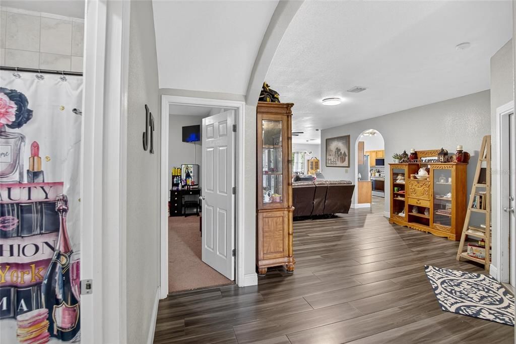 На продажу: $700,000 (7 спален, 4 ванн, 2170 Квадратных фут)