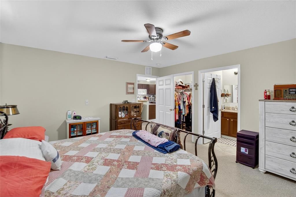 На продажу: $700,000 (7 спален, 4 ванн, 2170 Квадратных фут)