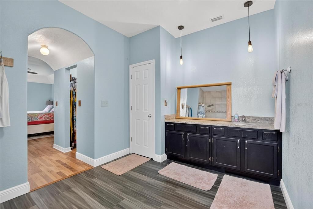 На продажу: $700,000 (7 спален, 4 ванн, 2170 Квадратных фут)