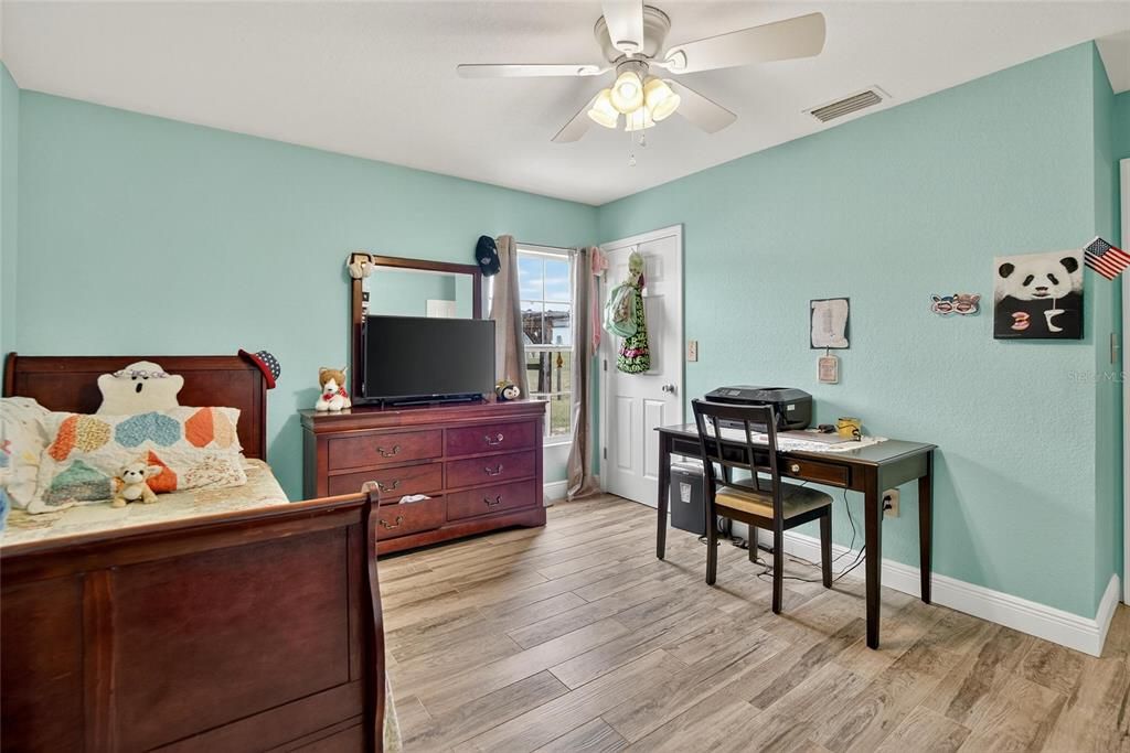 На продажу: $700,000 (7 спален, 4 ванн, 2170 Квадратных фут)