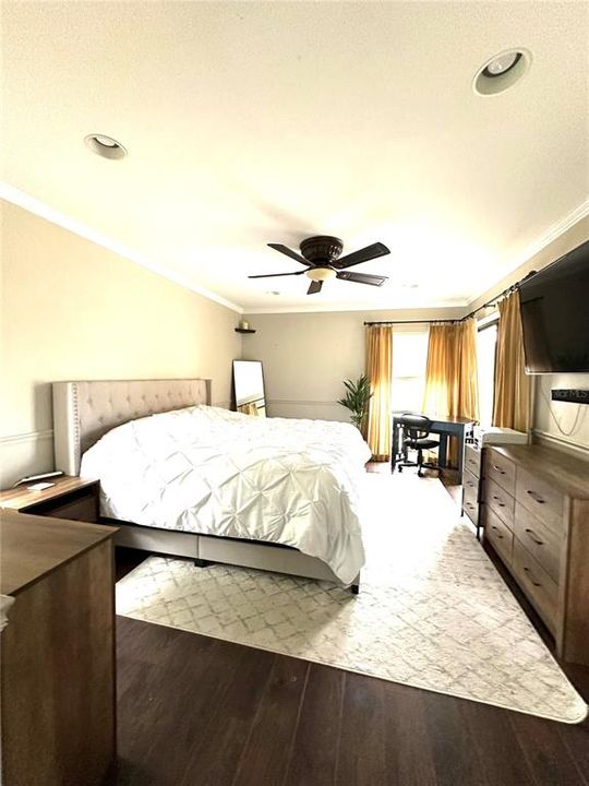 待售: $155,000 (2 贝兹, 2 浴室, 970 平方英尺)