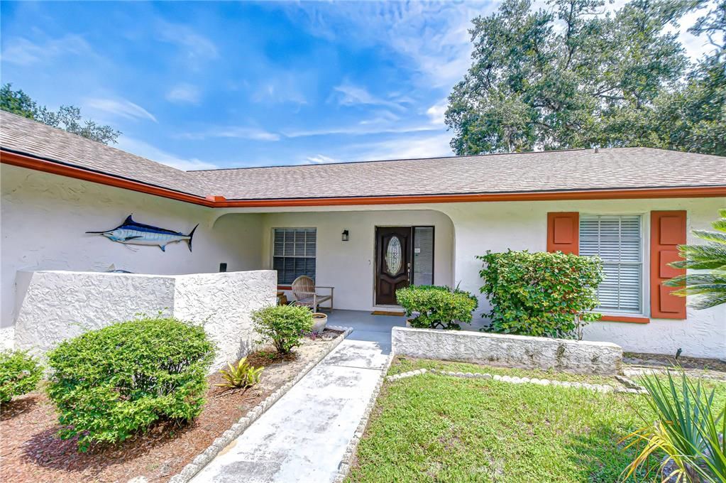 Active With Contract: $355,000 (3 beds, 2 baths, 1308 Square Feet)