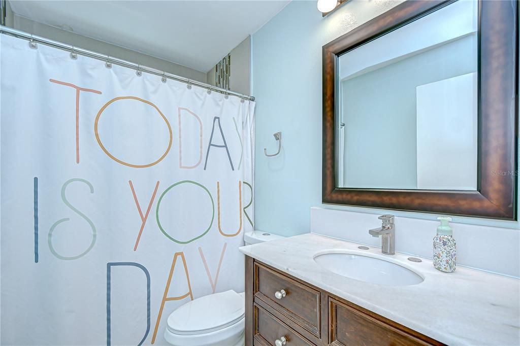 Active With Contract: $355,000 (3 beds, 2 baths, 1308 Square Feet)