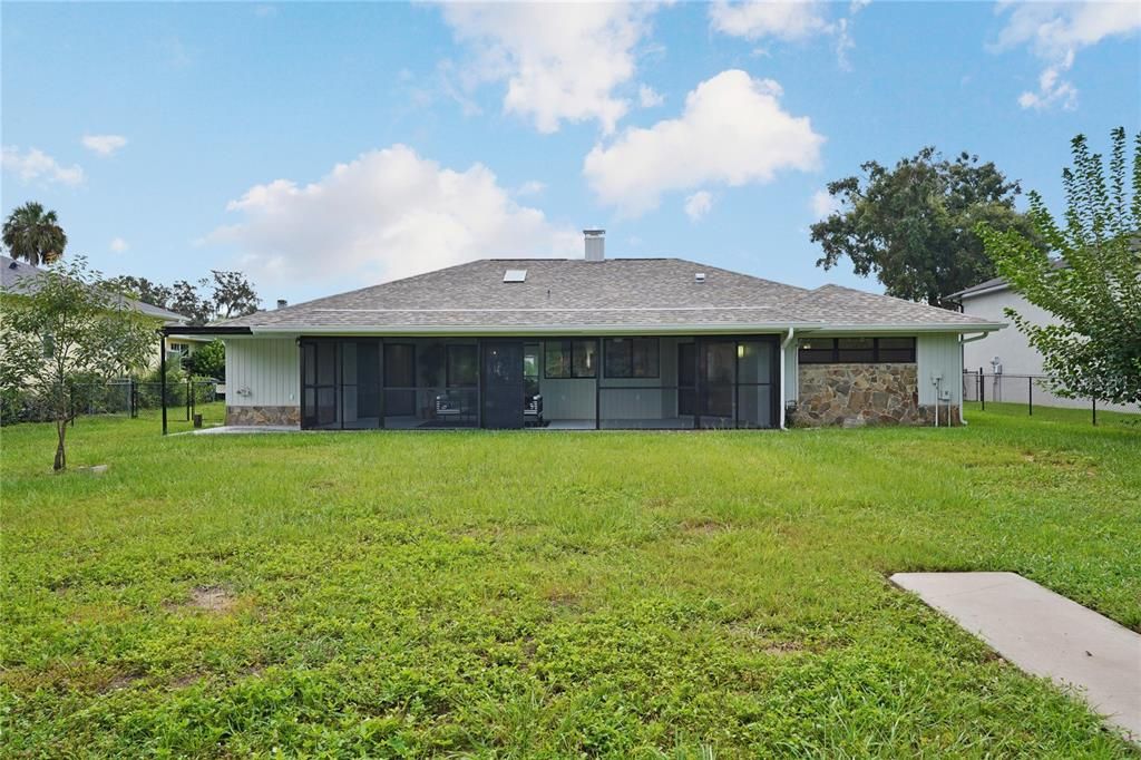 На продажу: $674,000 (3 спален, 2 ванн, 2020 Квадратных фут)