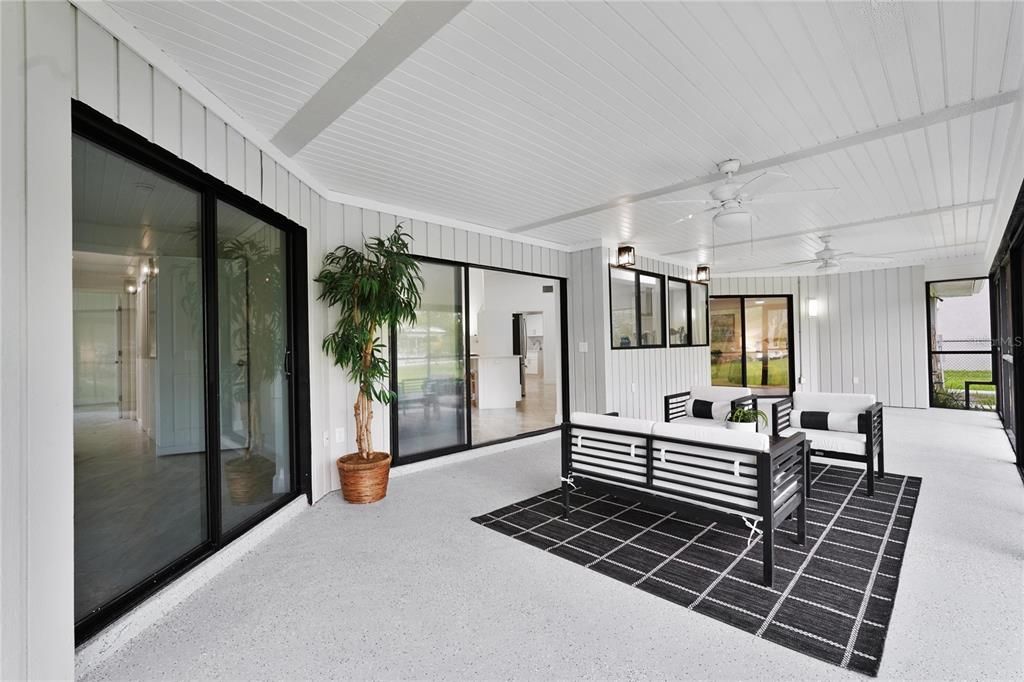 На продажу: $674,000 (3 спален, 2 ванн, 2020 Квадратных фут)