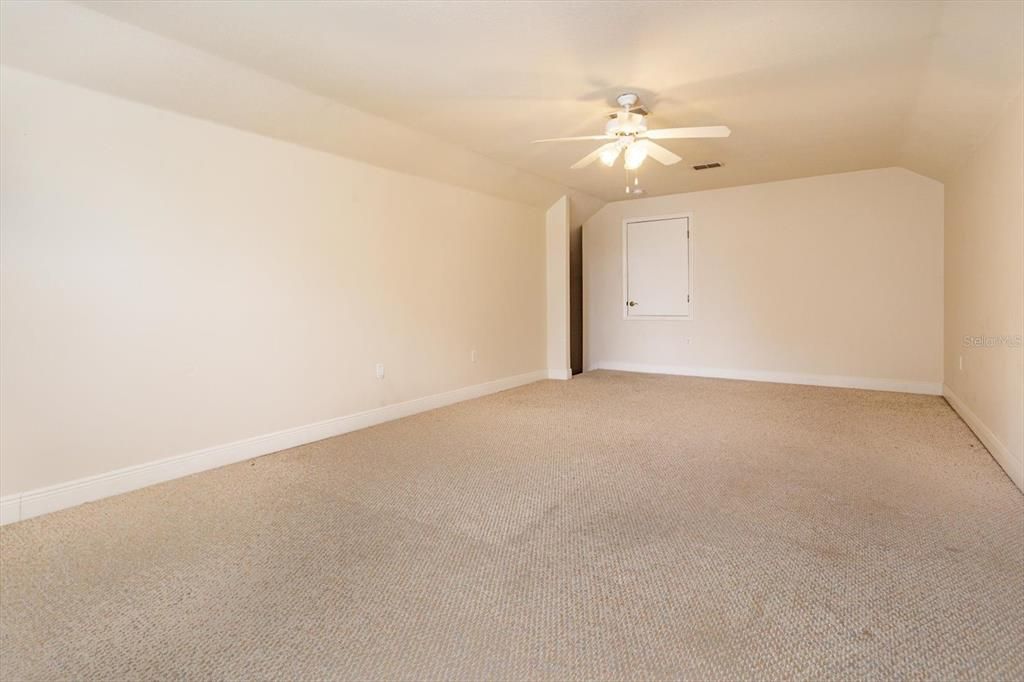 For Sale: $640,000 (4 beds, 2 baths, 2901 Square Feet)