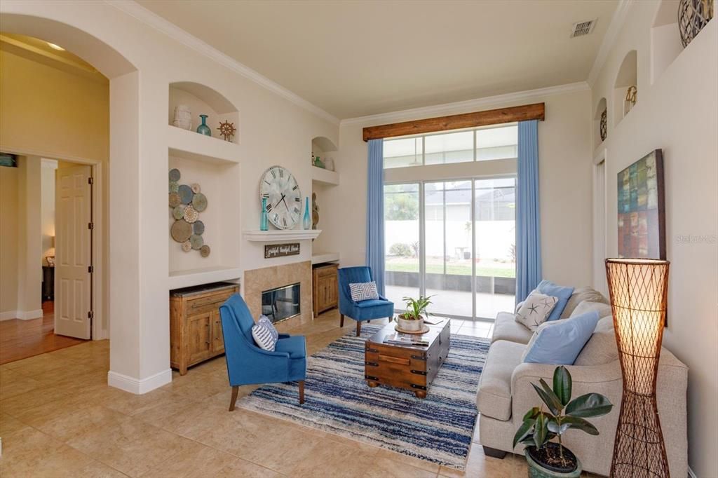 For Sale: $640,000 (4 beds, 2 baths, 2901 Square Feet)