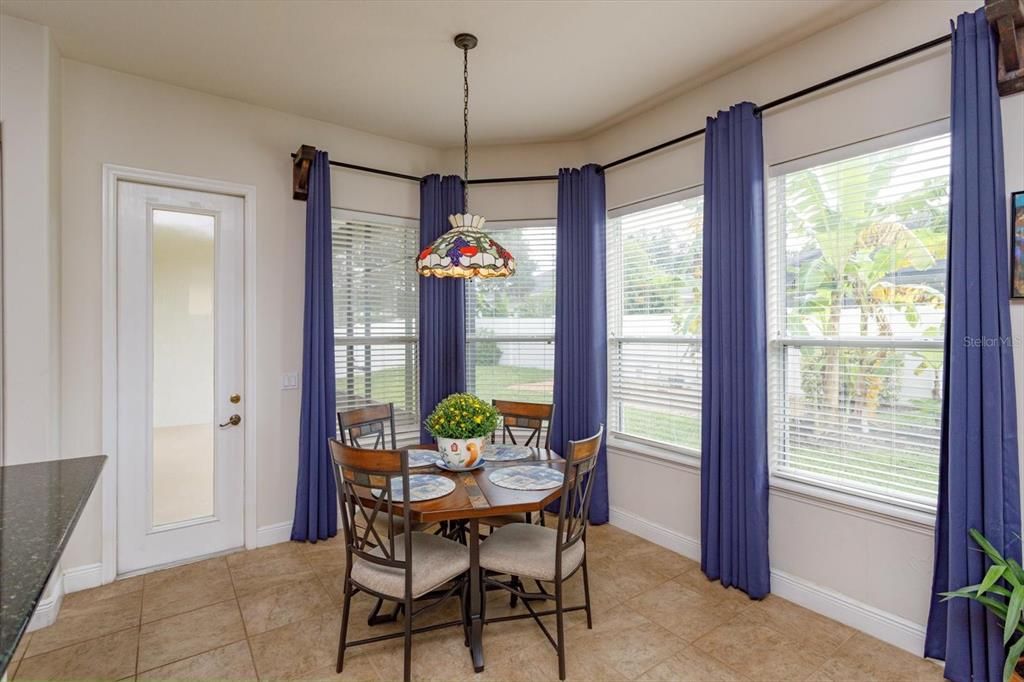 For Sale: $640,000 (4 beds, 2 baths, 2901 Square Feet)