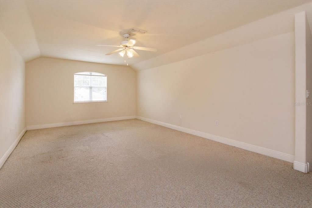 For Sale: $640,000 (4 beds, 2 baths, 2901 Square Feet)