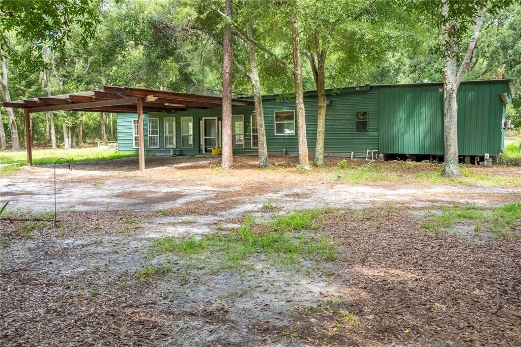 For Sale: $275,000 (2 beds, 1 baths, 2263 Square Feet)