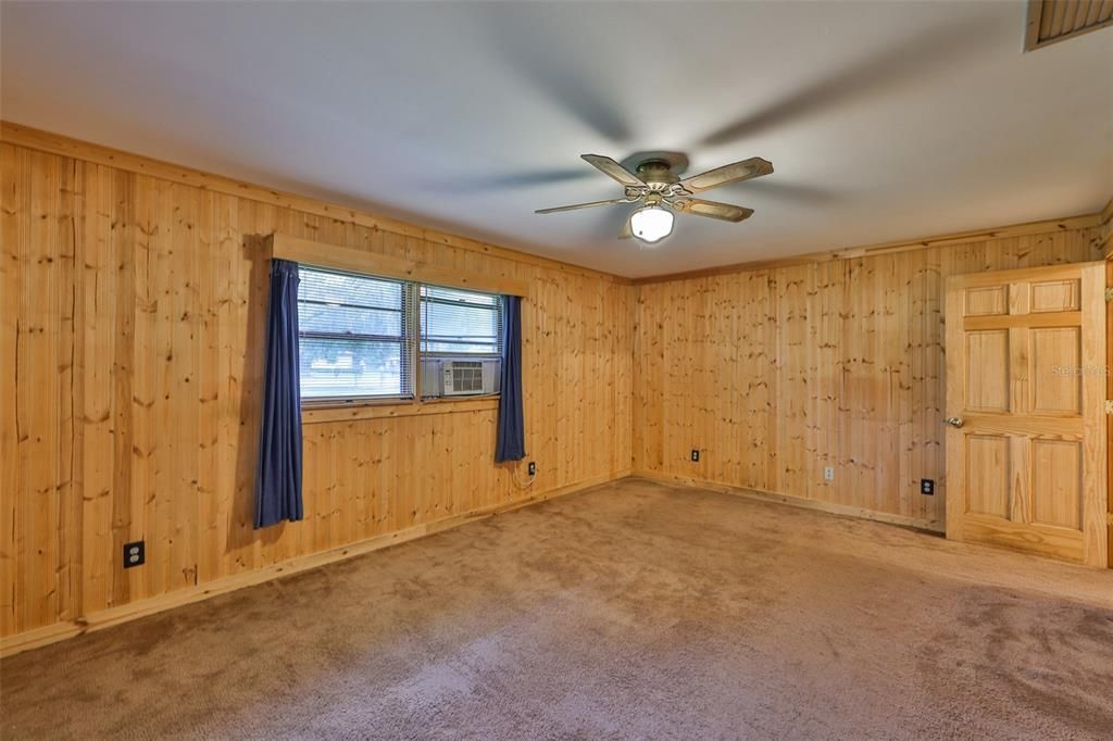 待售: $315,000 (2 贝兹, 2 浴室, 1422 平方英尺)