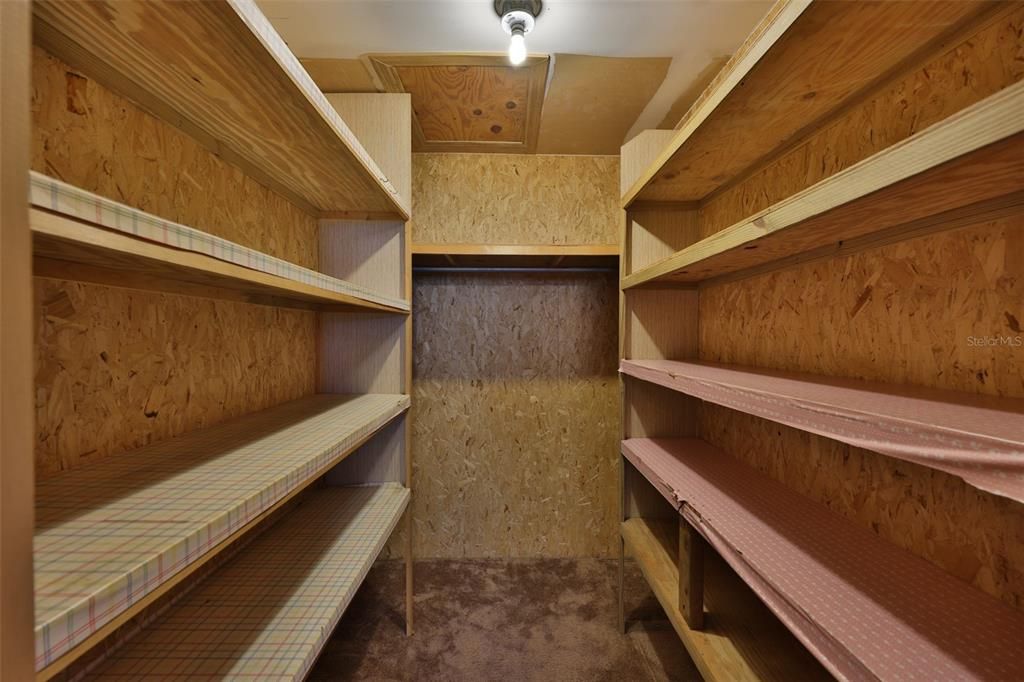 待售: $315,000 (2 贝兹, 2 浴室, 1422 平方英尺)