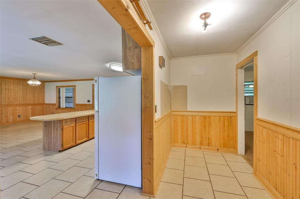 待售: $315,000 (2 贝兹, 2 浴室, 1422 平方英尺)