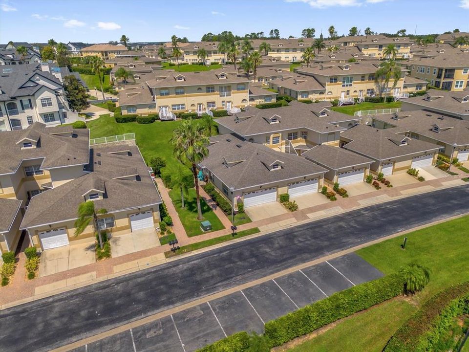 For Sale: $285,000 (2 beds, 2 baths, 1265 Square Feet)