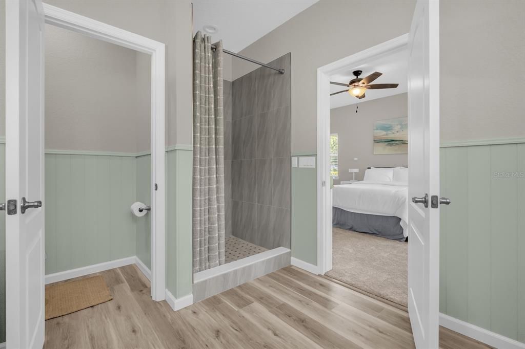 For Sale: $285,000 (2 beds, 2 baths, 1265 Square Feet)