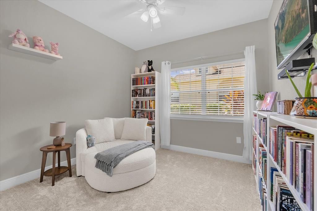 For Sale: $285,000 (2 beds, 2 baths, 1265 Square Feet)