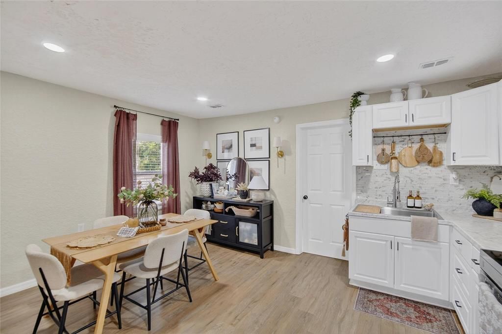 En Venta: $220,000 (3 camas, 1 baños, 1264 Pies cuadrados)