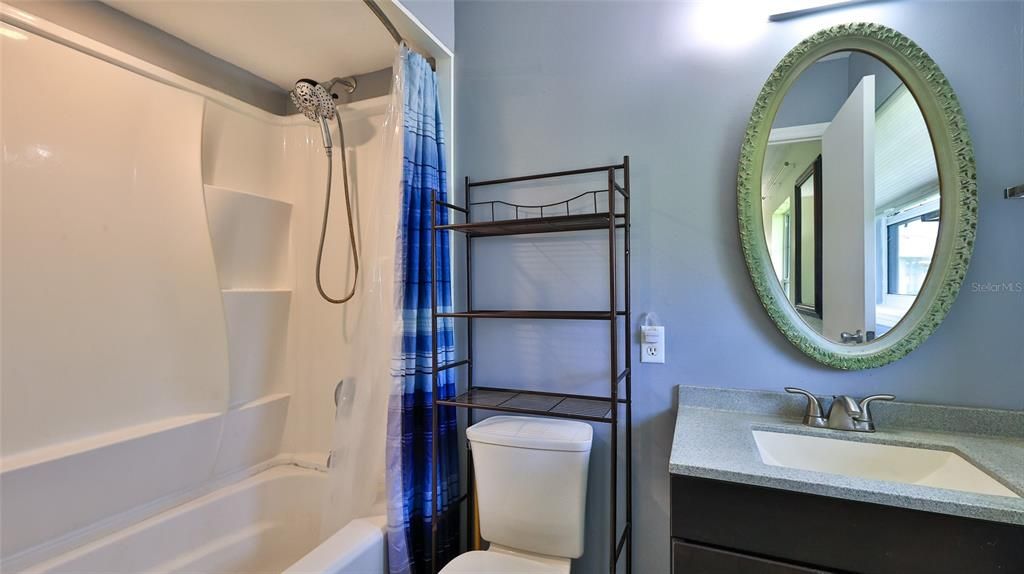 For Sale: $255,000 (2 beds, 2 baths, 1220 Square Feet)