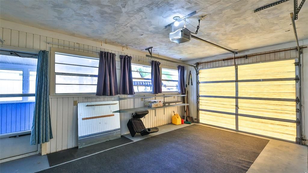 For Sale: $255,000 (2 beds, 2 baths, 1220 Square Feet)