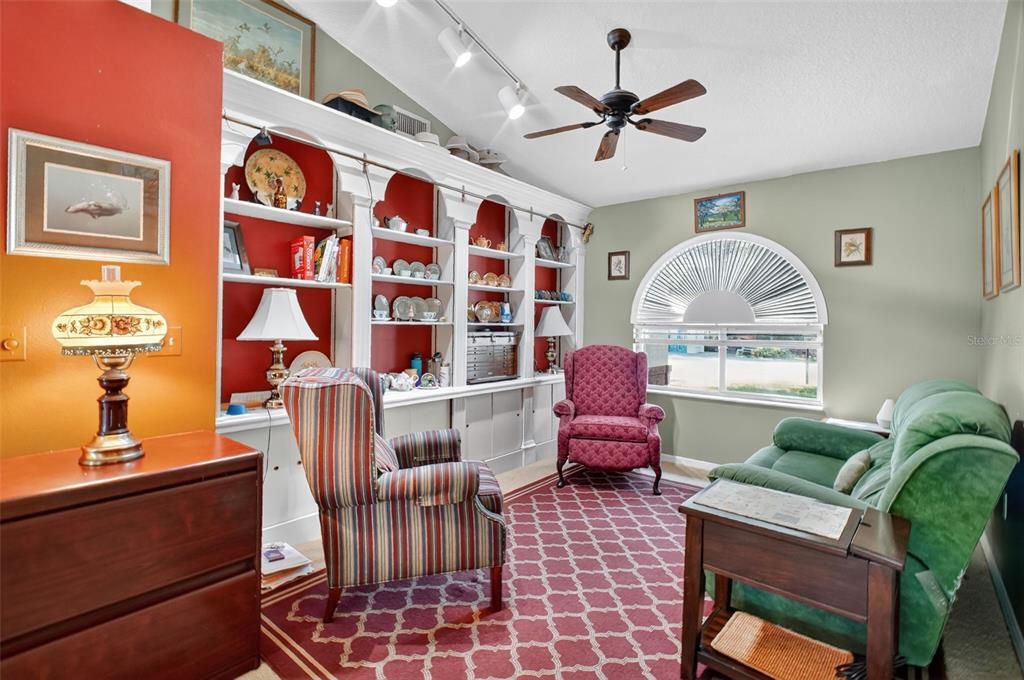 待售: $370,000 (3 贝兹, 3 浴室, 1691 平方英尺)