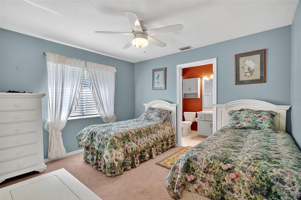 待售: $370,000 (3 贝兹, 3 浴室, 1691 平方英尺)