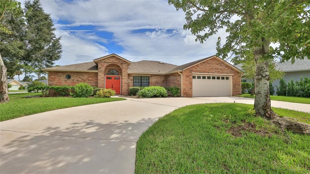 Active With Contract: $399,500 (3 beds, 2 baths, 1937 Square Feet)