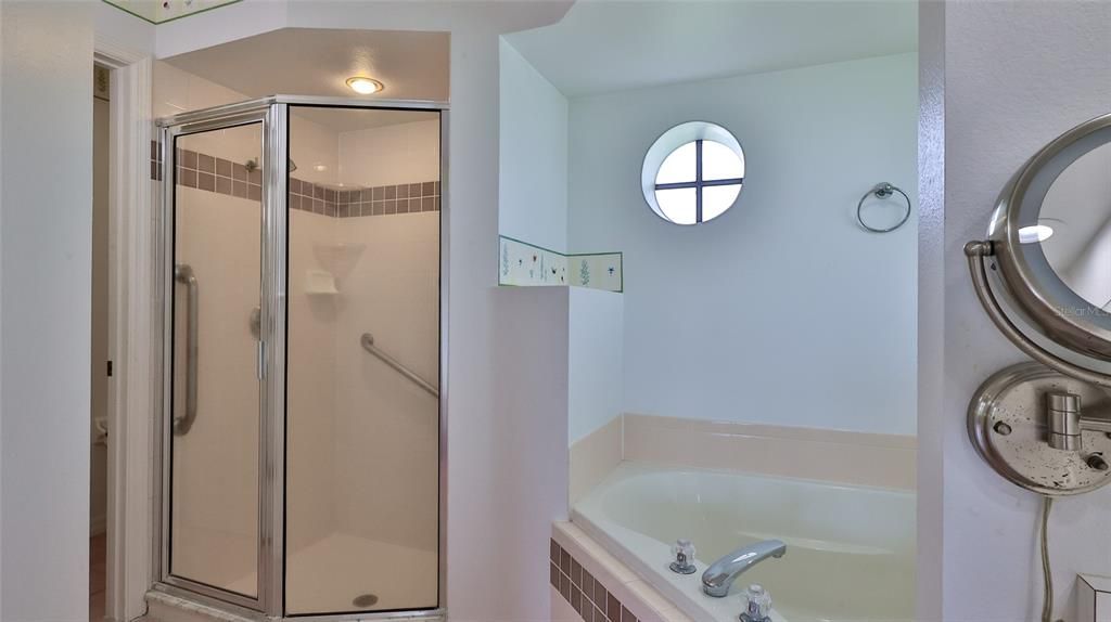 Active With Contract: $399,500 (3 beds, 2 baths, 1937 Square Feet)