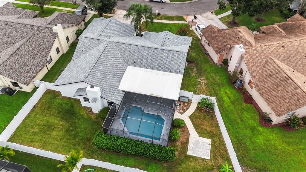 Под контрактом: $610,000 (4 спален, 2 ванн, 2462 Квадратных фут)