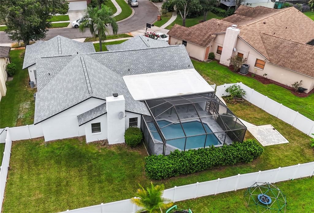 Под контрактом: $610,000 (4 спален, 2 ванн, 2462 Квадратных фут)