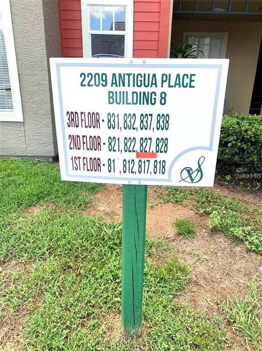 Active With Contract: $1,400 (2 beds, 2 baths, 1026 Square Feet)