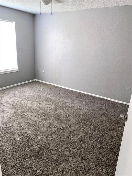 Active With Contract: $1,400 (2 beds, 2 baths, 1026 Square Feet)