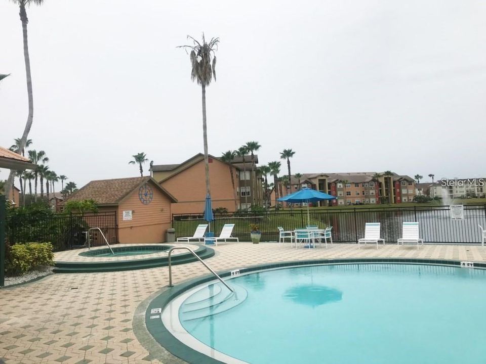 Active With Contract: $1,400 (2 beds, 2 baths, 1026 Square Feet)