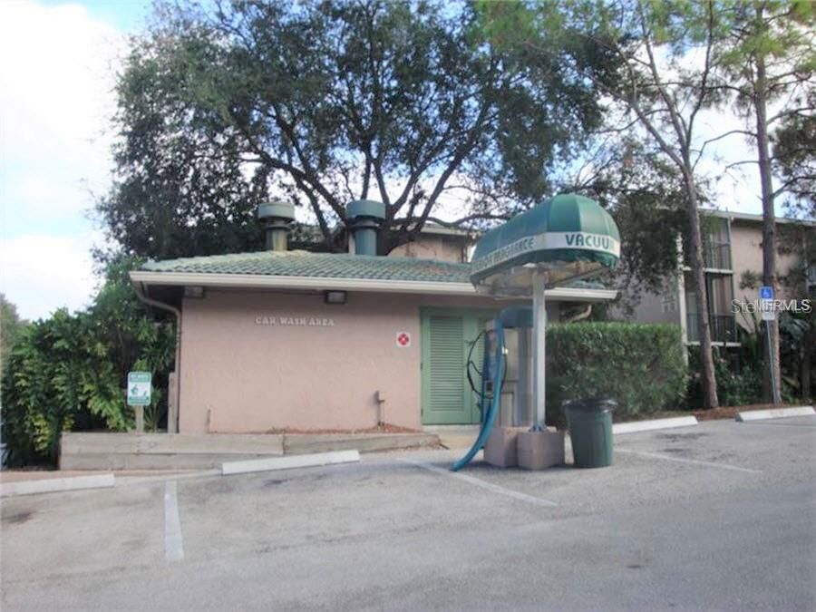 Active With Contract: $1,050 (1 beds, 1 baths, 496 Square Feet)