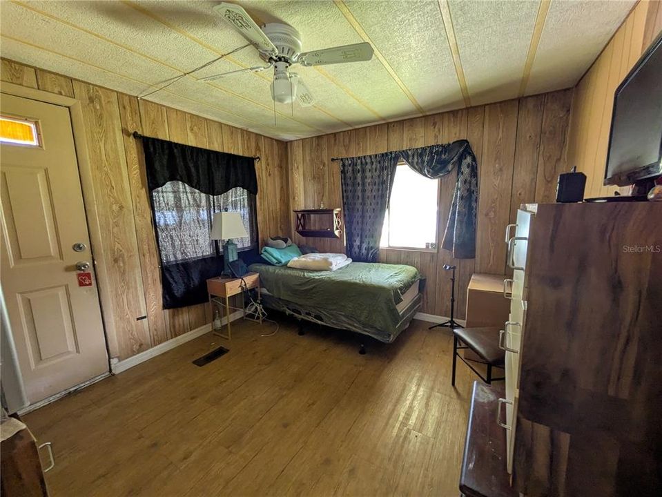 待售: $190,000 (3 贝兹, 2 浴室, 1344 平方英尺)