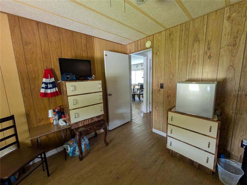 待售: $190,000 (3 贝兹, 2 浴室, 1344 平方英尺)